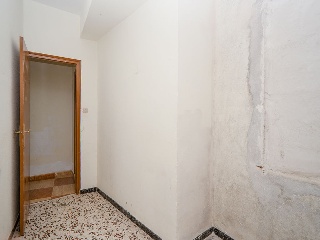 01648-0001 27