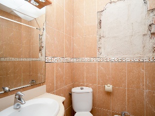 01648-0001 32