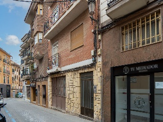 01648-0001 35