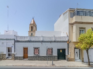 Suelo urbano consolidado en C/ Jardines - Chiclana de la Frontera - Cádiz  17