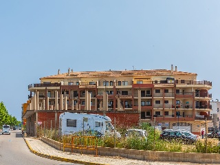 Edificio en construcción detenida en C/ Pigmalion 31
