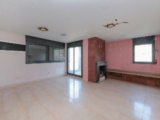 Casa aislada en Av Can Canyameres  3