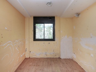 Casa aislada en Av Can Canyameres  11