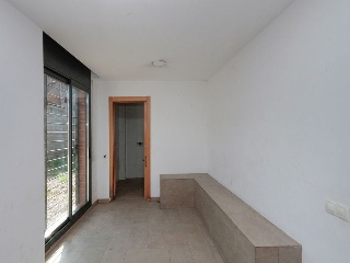 Casa aislada en Av Can Canyameres  18