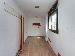 Casa aislada en Av Can Canyameres  19