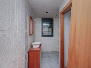 Casa aislada en Av Can Canyameres  28