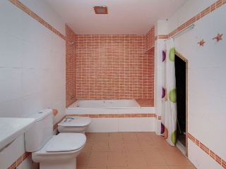 Casa aislada en Av Can Canyameres  33