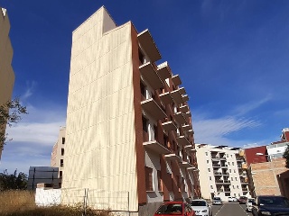 DEL RAVAL Y A LA CALLE MARTI LHUMA 9
