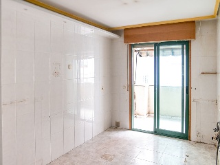 Piso con plaza de garaje en C/ Reyes Católicos, Ponferrada (León)  4