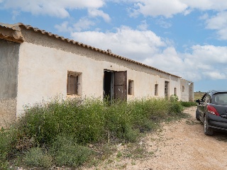 Vivienda en C/ Los Quintines las Escuelas,  60