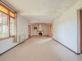 01981-0001 16