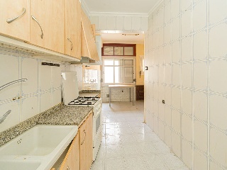 Canovas Del Castillo 41
