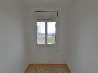 Piso en Av Lluís Companys  6