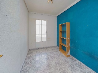 Piso en Pz/ de La Cruz, Alicante  12