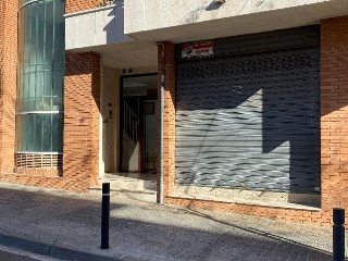 Local en venta en Vilanova I La Geltrú de 87  m²