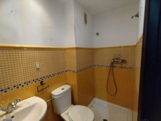 Piso con plazas de garaje en  C/ Real, San Roque (Cádiz) 9