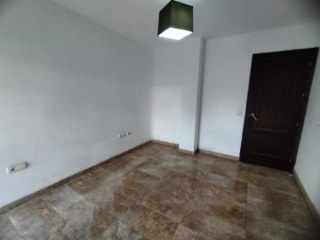 Piso con plazas de garaje en  C/ Real, San Roque (Cádiz) 11