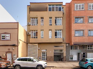 Piso en venta en Santa Lucía De Tirajana de 82  m²