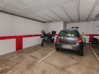 Piso con plaza de garaje en C/ Agaete 17