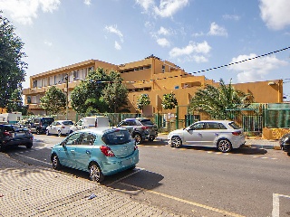 Piso con plaza de garaje en C/ Agaete 21