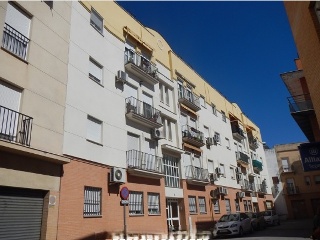 Piso en venta en Coria Del Río de 84  m²