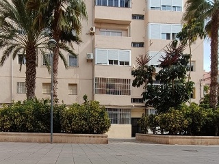 Pisos banco Almería
