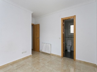 Piso en C/ Torrelles de Foix 9