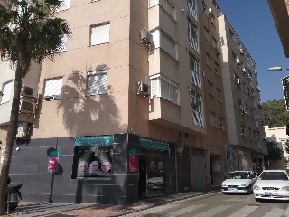 Garaje en venta en Almería de 26  m²