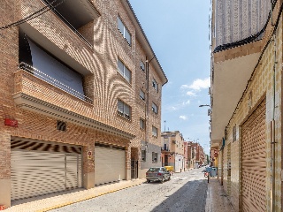 Piso con anejos en C/ San Miguel 3
