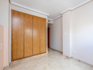 Piso con anejos en C/ San Miguel 12
