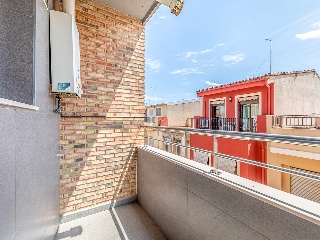 Piso con anejos en C/ San Miguel 26