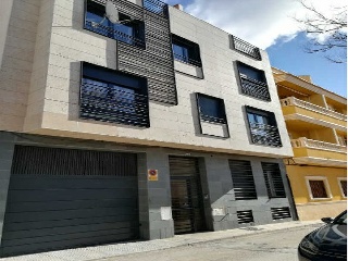 Piso y trastero en C/ Zorrilla, La Roda  (Albacete) 2