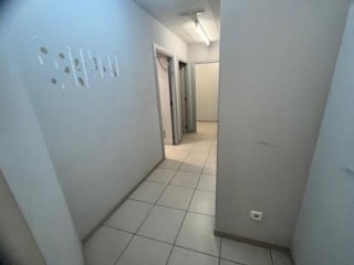 Local en C/ Villalobos, Madrid 10