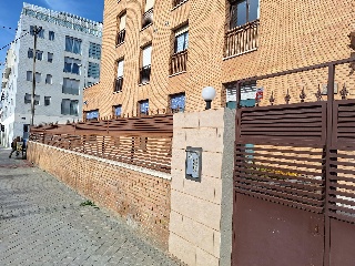 Local con garaje en C/ Fernández Caro 11