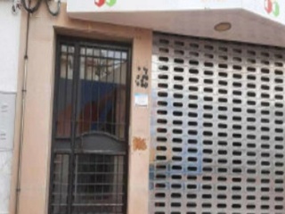 Local en venta en Lucena de 462  m²