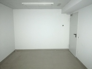 Local en C/ Los Yebenes, Madrid 10