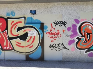Local en C/ Los Yebenes, Madrid 19