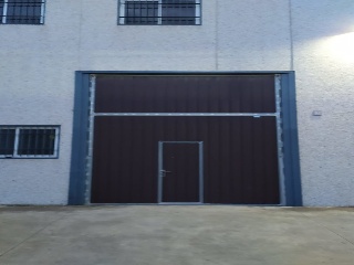 Nave Industrial en C/ Ingeniero Juan de la Cierva, Córdoba 8
