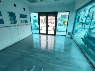 Local situado en C/ Sant Jeroni, Cornella de Llobregat (Barcelona) 2