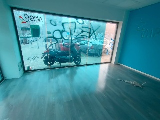Local situado en C/ Sant Jeroni, Cornella de Llobregat (Barcelona) 4