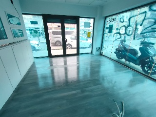 Local situado en C/ Sant Jeroni, Cornella de Llobregat (Barcelona) 9