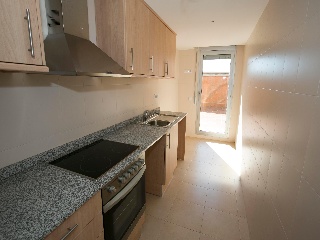 Piso con garaje y trastero en C/ Doctor Ferran - El Pla del Penedès - Barcelona 3
