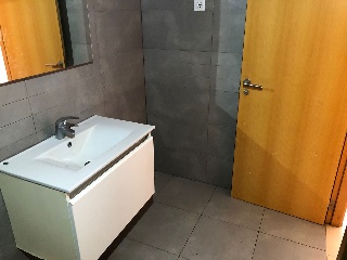 Piso con garaje y trastero en C/ Doctor Ferran - El Pla del Penedès - Barcelona 9