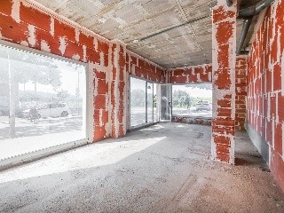 12183-0001 10