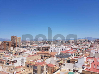Piso en venta en Alicante de 102  m²