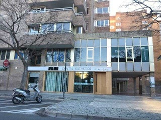 Local con garajes en Av Sant Jordi - Reus - Tarragona 3