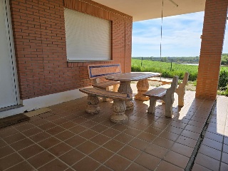 Chalet en C/ Carretera CV-193-20, Villares de Órbigo (León) 17