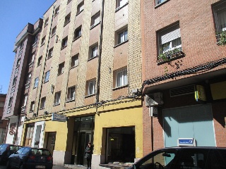 Local en venta en Gijón de 323  m²