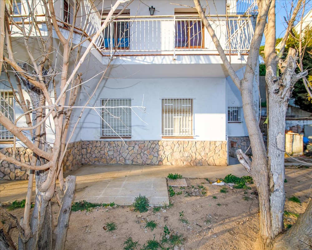 Vivienda en C/ Puigcolomer, Vidreres (Girona)
