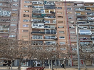 Piso en venta en Sant Adrià De Besòs de 63  m²